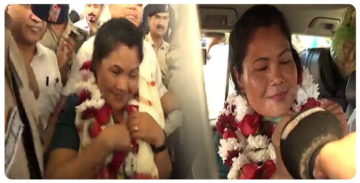 CWG Gold Medalist Nayanmoni Saikia receives a grand welcome