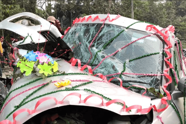 One person was killed when a vehicle carrying the bride and groom crashed into a tree in Assam