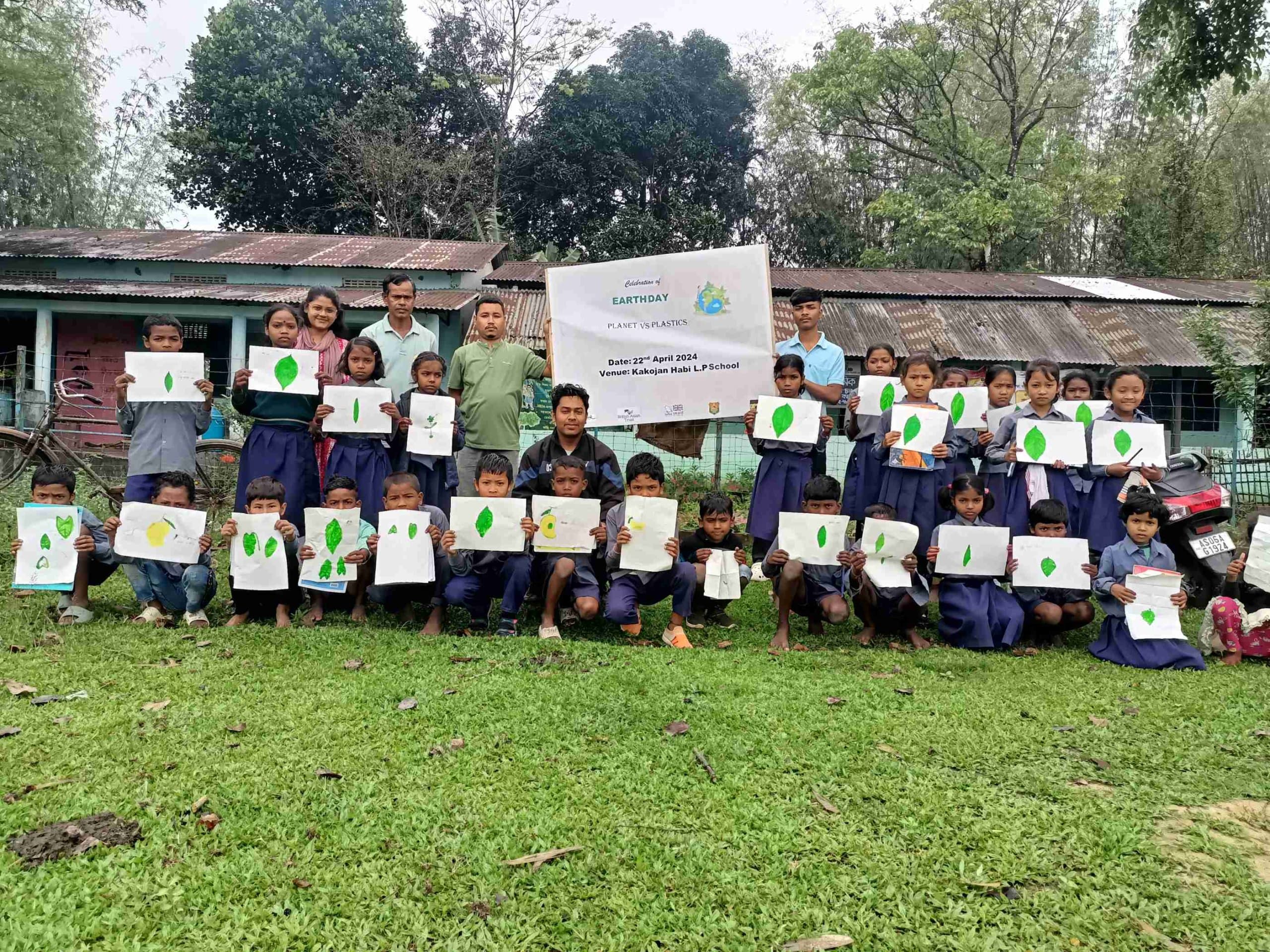 Aaranyak engages school kids on Earth Day