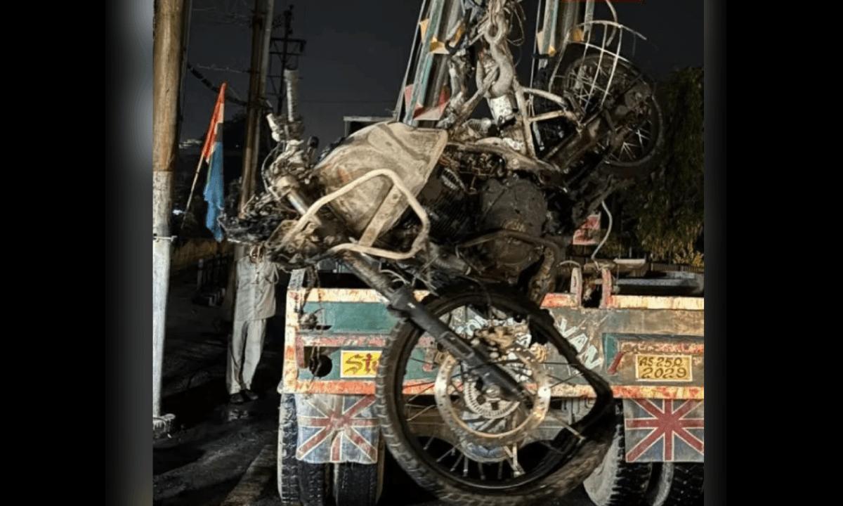 Guwahati Accident: Dhemaji Youth Dies as Bike Catches Fire Near Assam Assembly