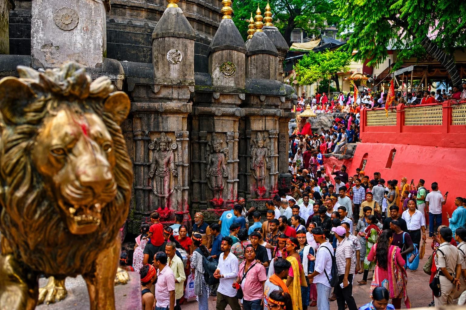 Kamakhya Temple Reopens After Ambubachi Mela; Assam Governor Offers Prayers to Maa Kamakhya