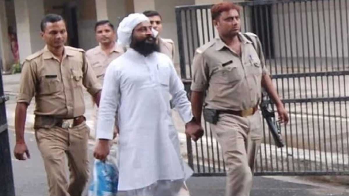 2006 Varanasi Serial Blast: Verdict in Varanasi temple blast case after 16 years, death sentence to terrorist Waliullah