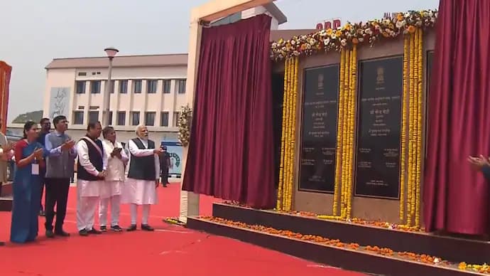 PM Lays foundation stone of a bridge connecting Palashbari and Sualkuchi on Brahmaputra river