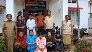 8 Bangladeshi nationals en route Pune held at Agartala railway station