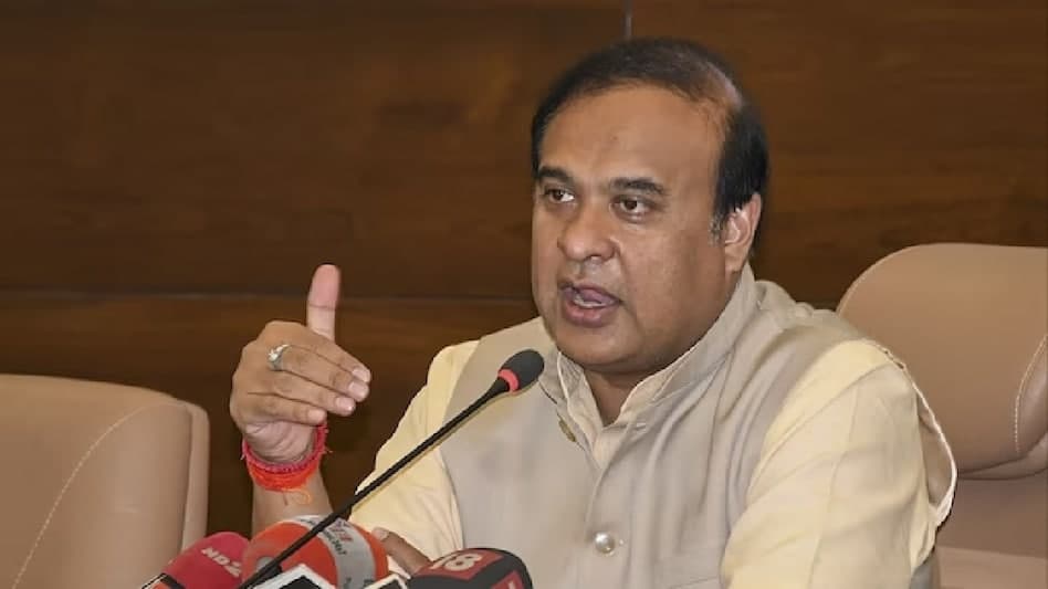 Assam CM Highlights Bangladesh's "Chicken Neck" Vulnerabilities in Geographical Analysis