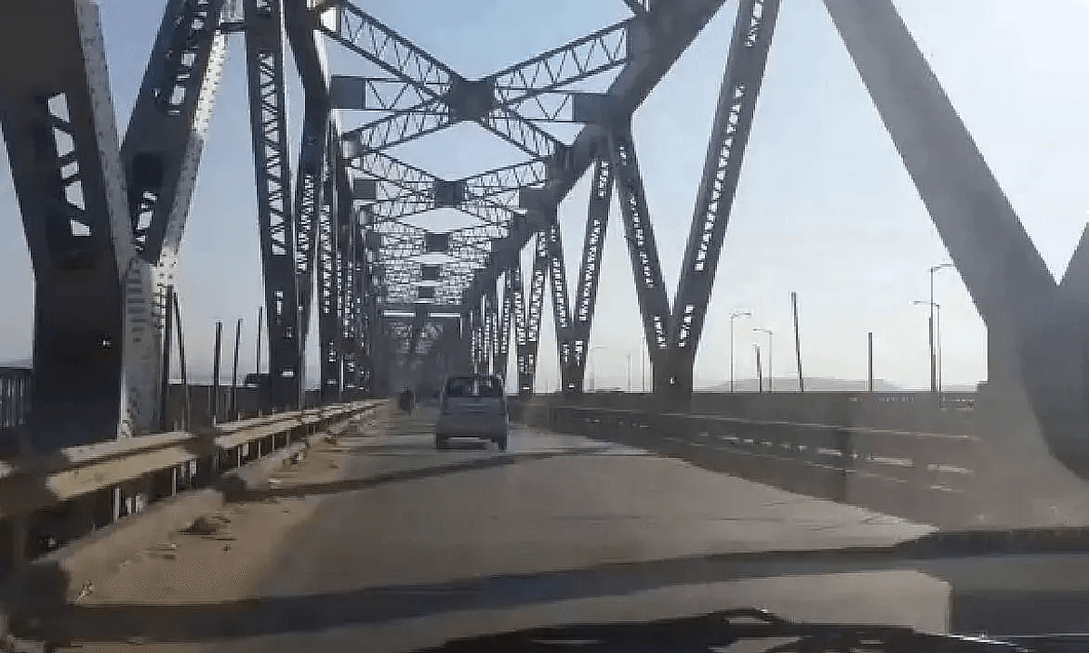 Old Saraighat Bridge Closed for 4–5 Days Following Structural Cracks