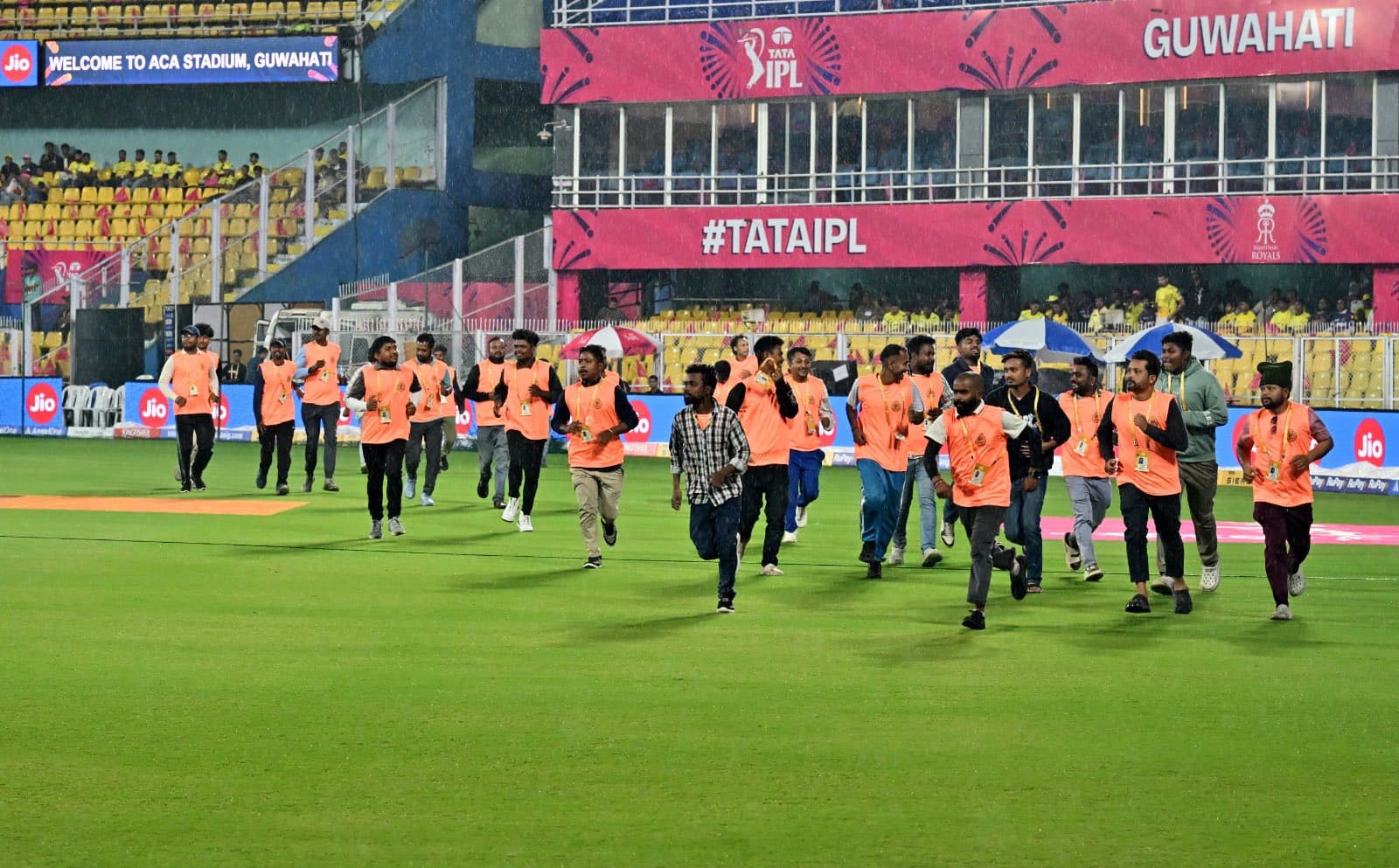 Assam Cricket Association Awards ₹25 Lakh to Ground Staff for Ensuring IPL Matches Amid Rain