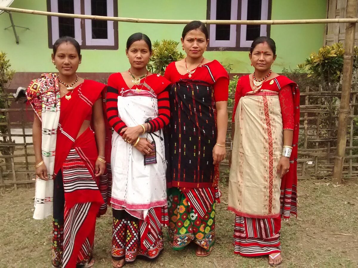 Clothing Style in Assam - Mekhla Chadhor, Gamcha | Utsavpedia