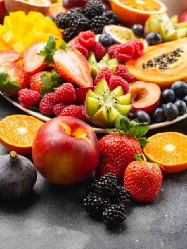 Top 10 Sweetest Fruits (Delicious and Tastiest)